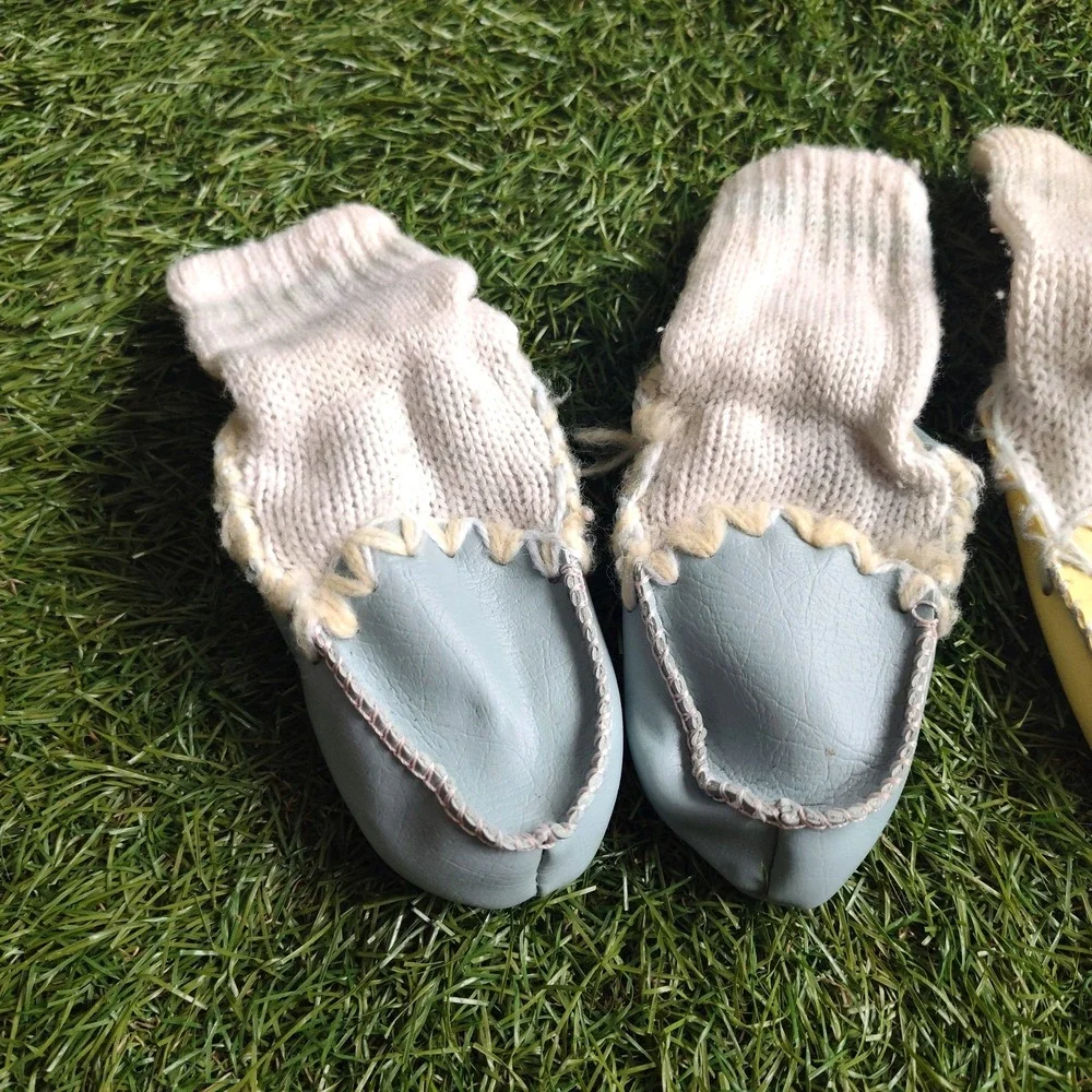 Vintage Leather Baby Toddler Mocassins Socks Blue Yellow Slip On Shoes 2 Pair